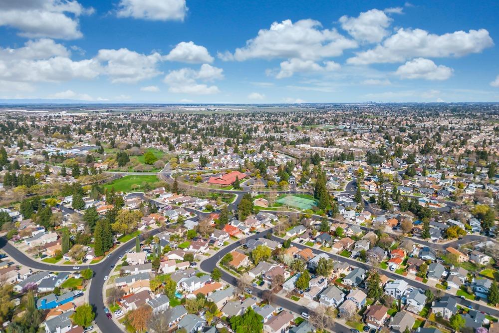 7207 Beaver Falls Way