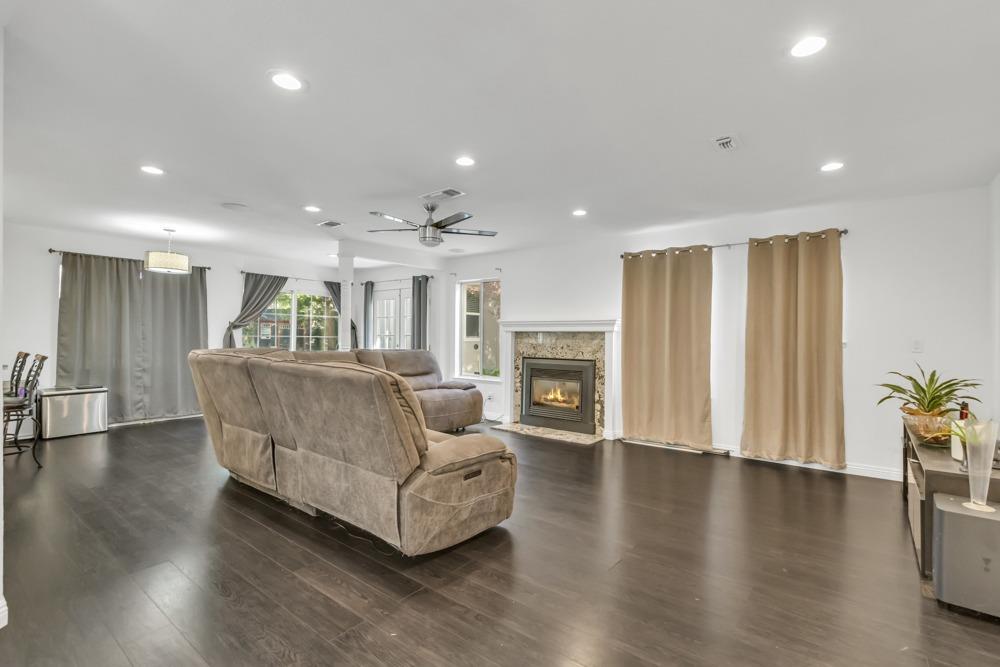 7207 Beaver Falls Way