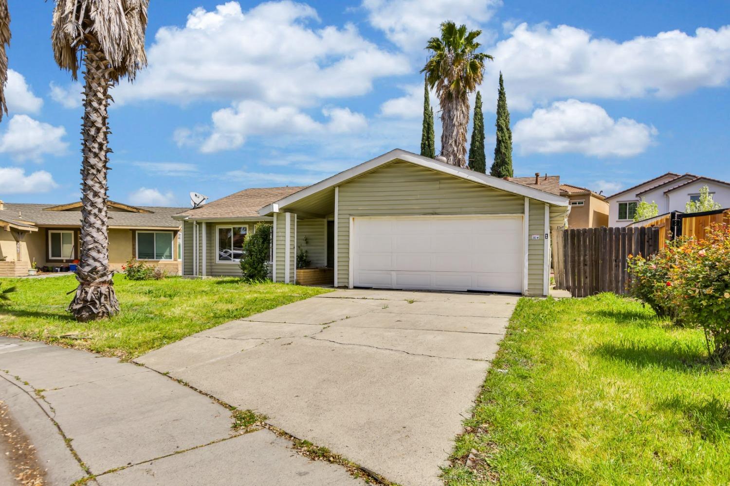 7951 Deer Creek Drive