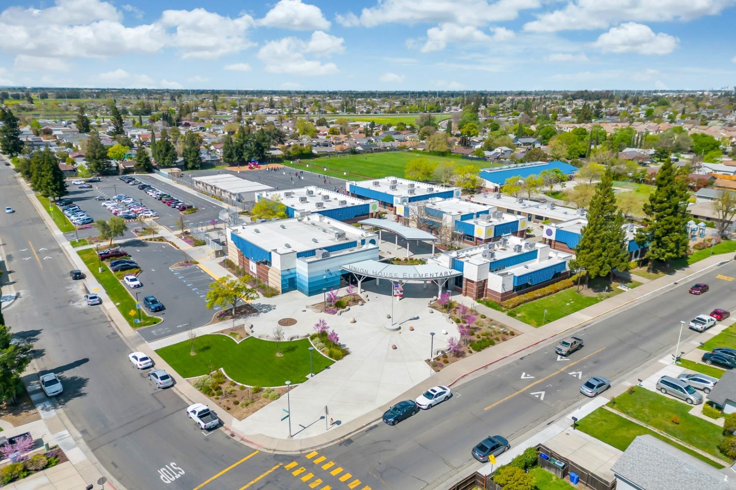 7951 Deer Creek Drive