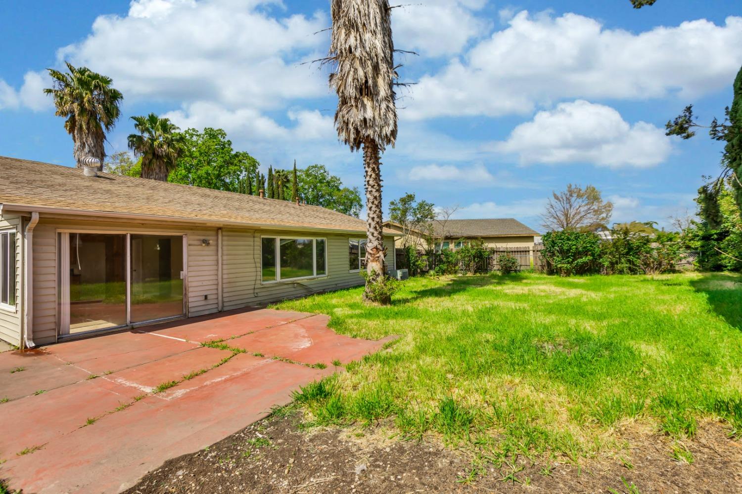 7951 Deer Creek Drive