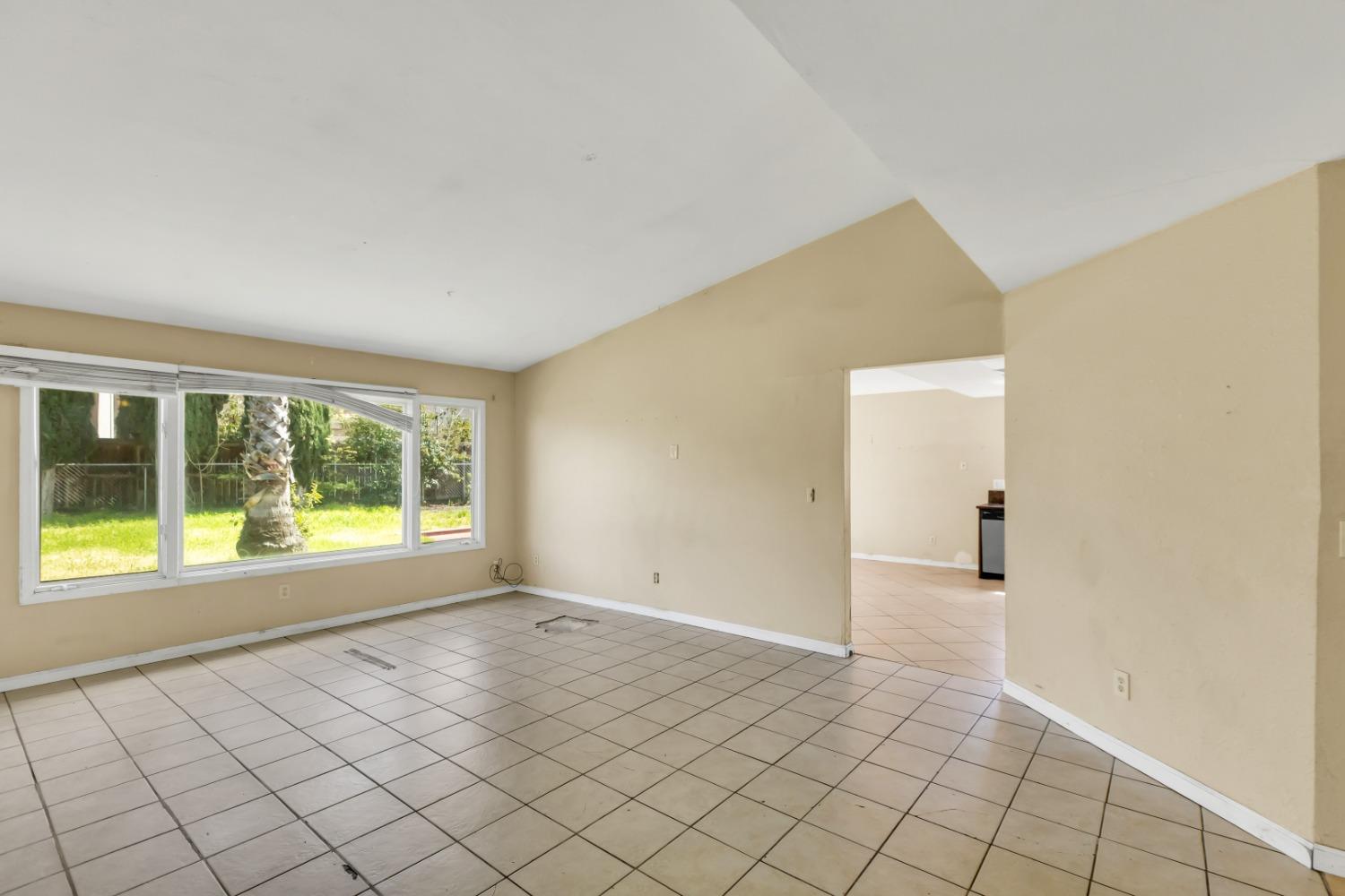 7951 Deer Creek Drive