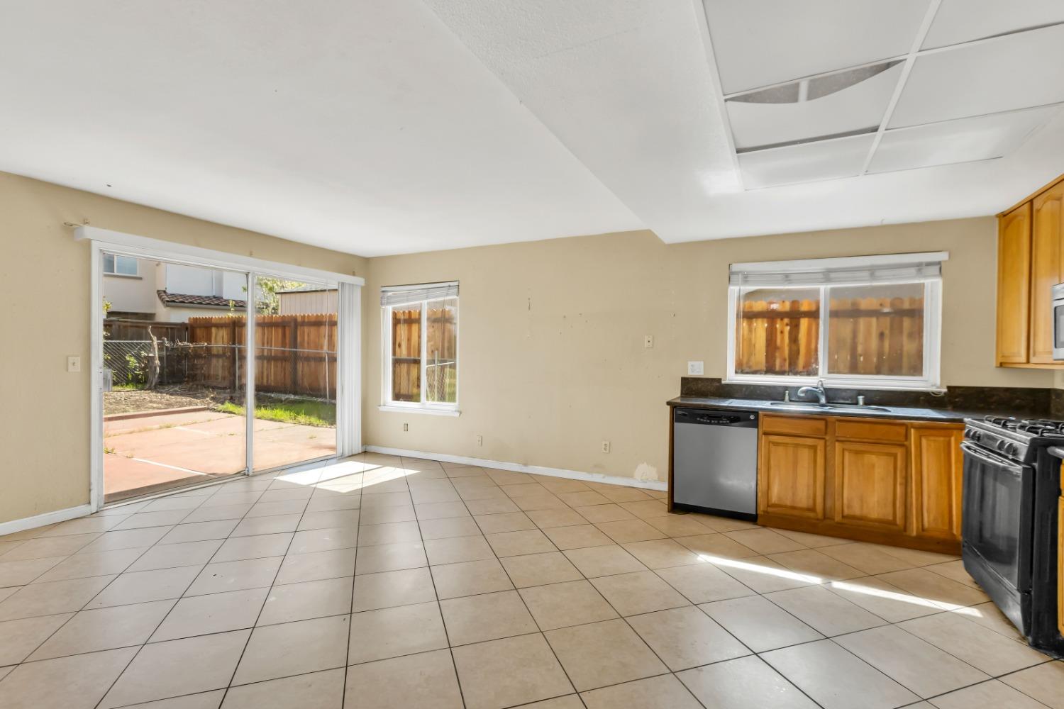 7951 Deer Creek Drive