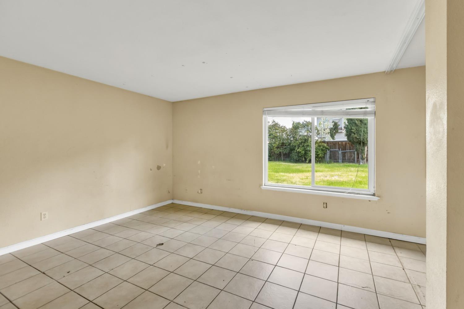 7951 Deer Creek Drive