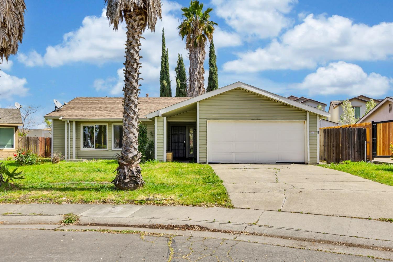 7951 Deer Creek Drive