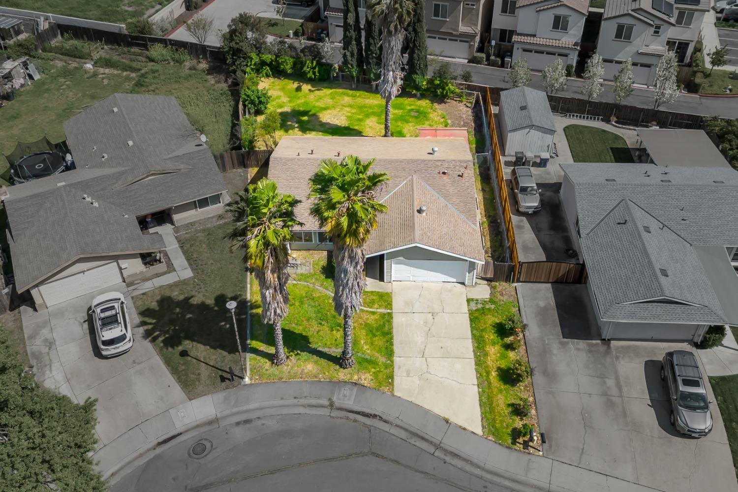 7951 Deer Creek Drive