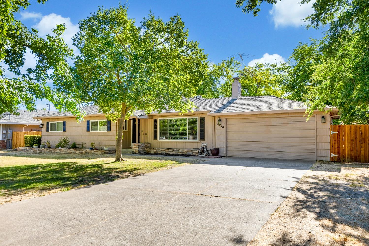 7418 Henrietta Drive