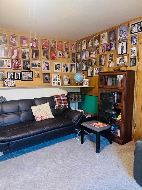 7457 Grand Oaks Boulevard