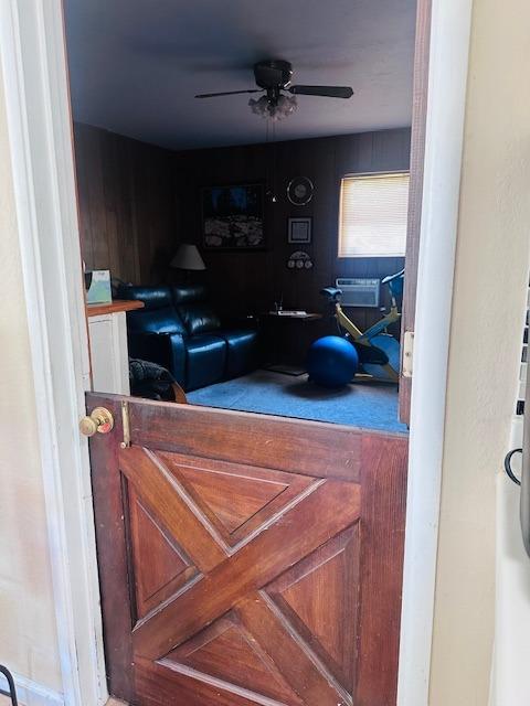 7457 Grand Oaks Boulevard