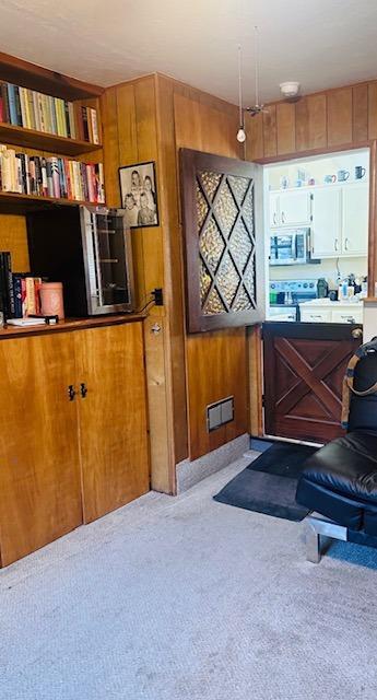 7457 Grand Oaks Boulevard