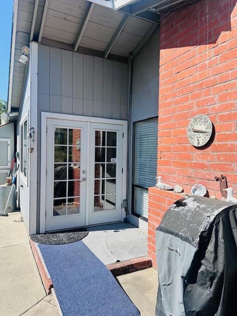 7457 Grand Oaks Boulevard