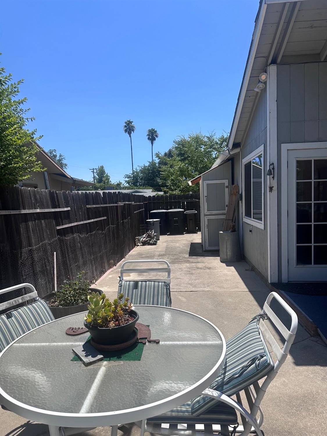 7457 Grand Oaks Boulevard