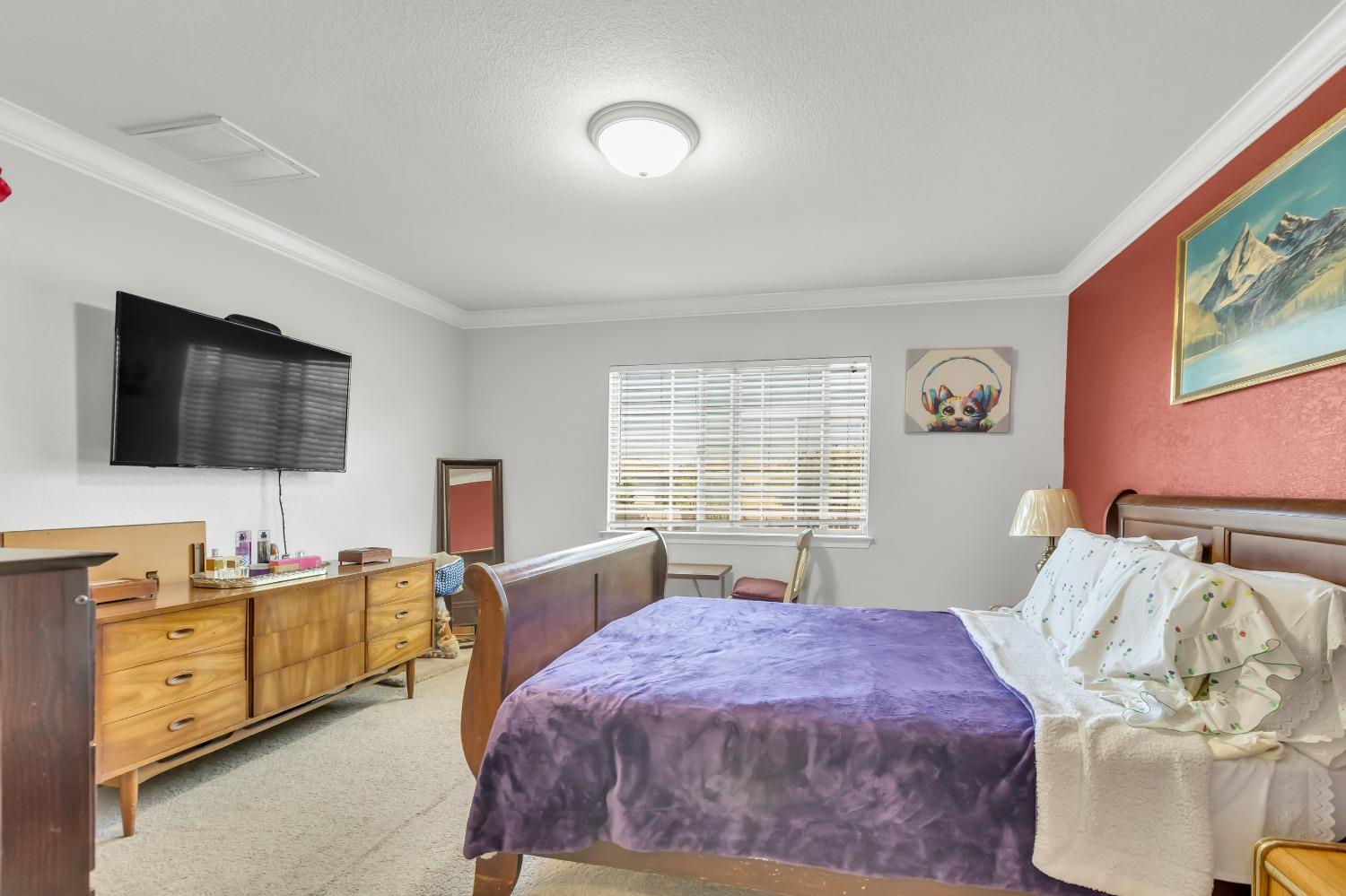 583 New England Avenue