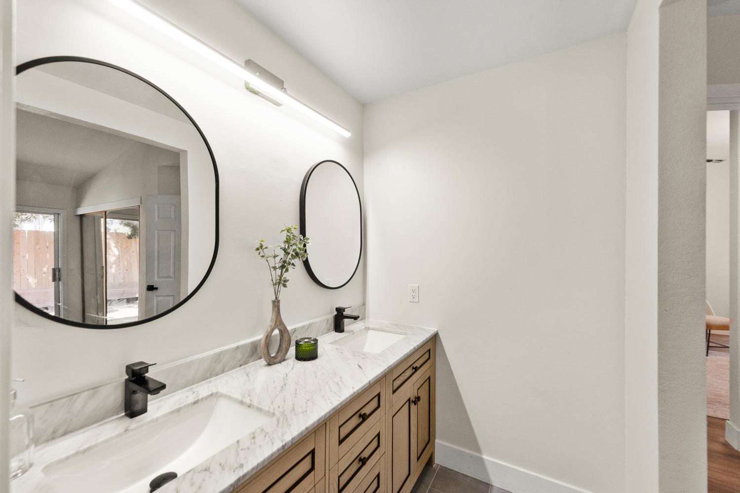 5285 Summerbrook Way