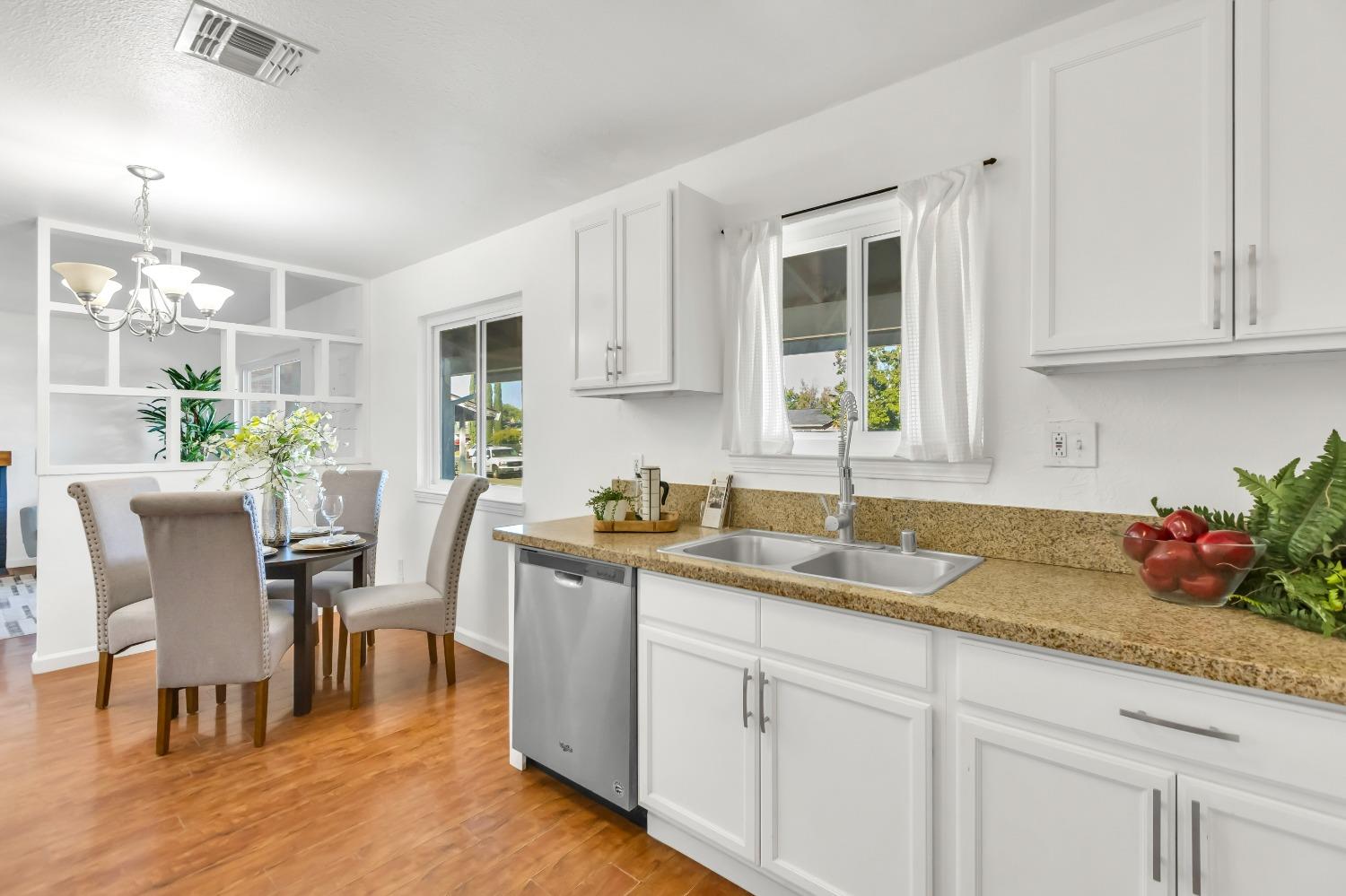 7550 Tamoshanter Way