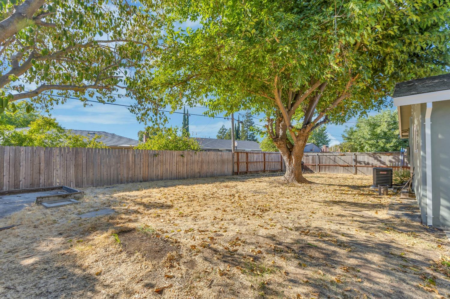 7550 Tamoshanter Way