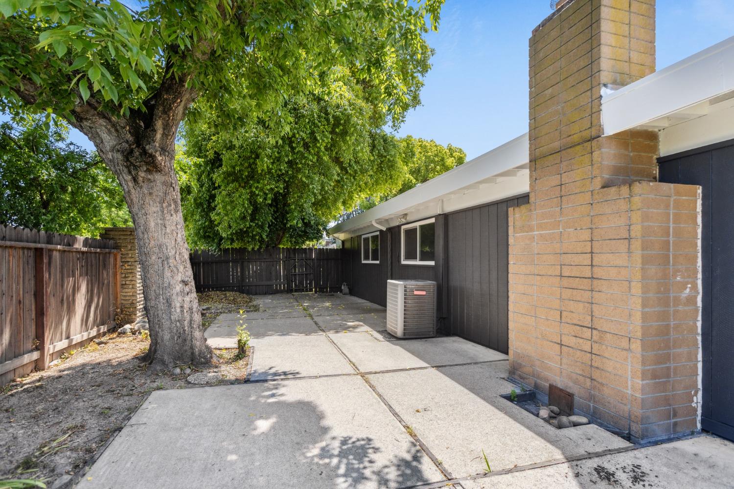 41 Springbrook Circle