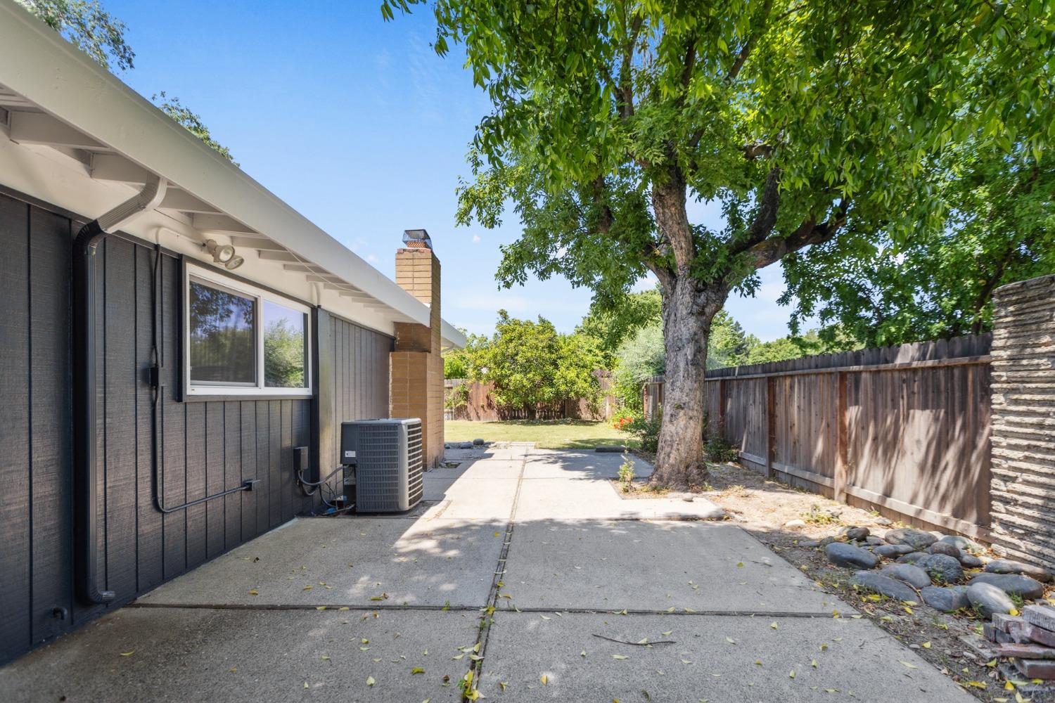 41 Springbrook Circle