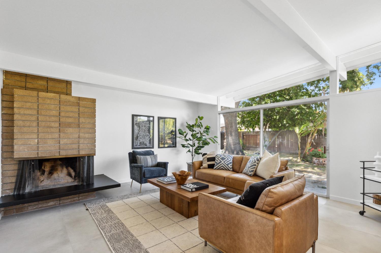 41 Springbrook Circle