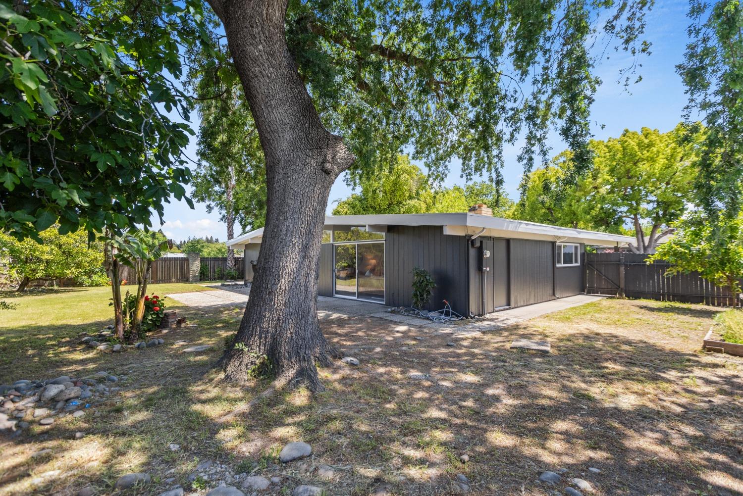 41 Springbrook Circle