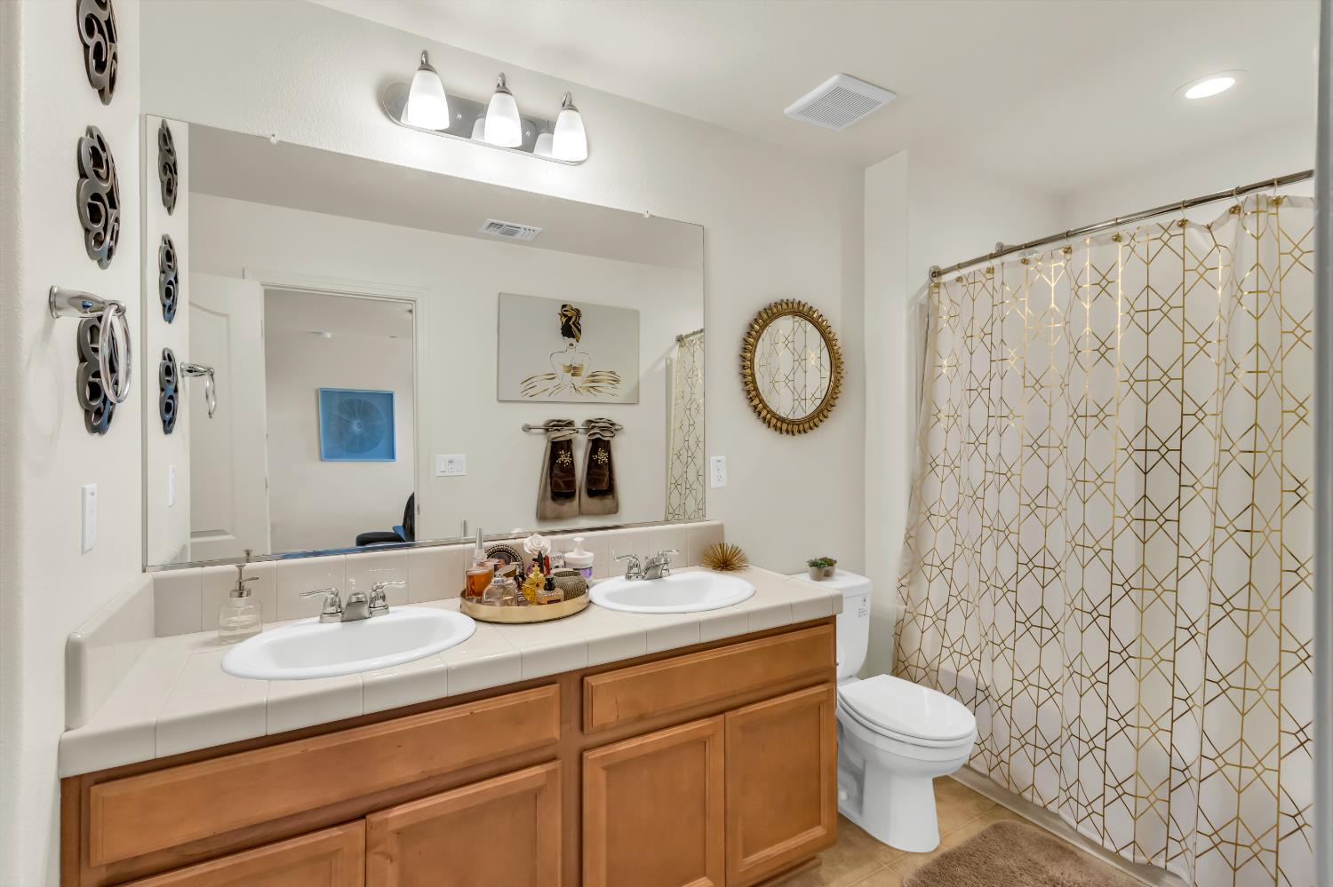 1103 Sierra Bluff Street