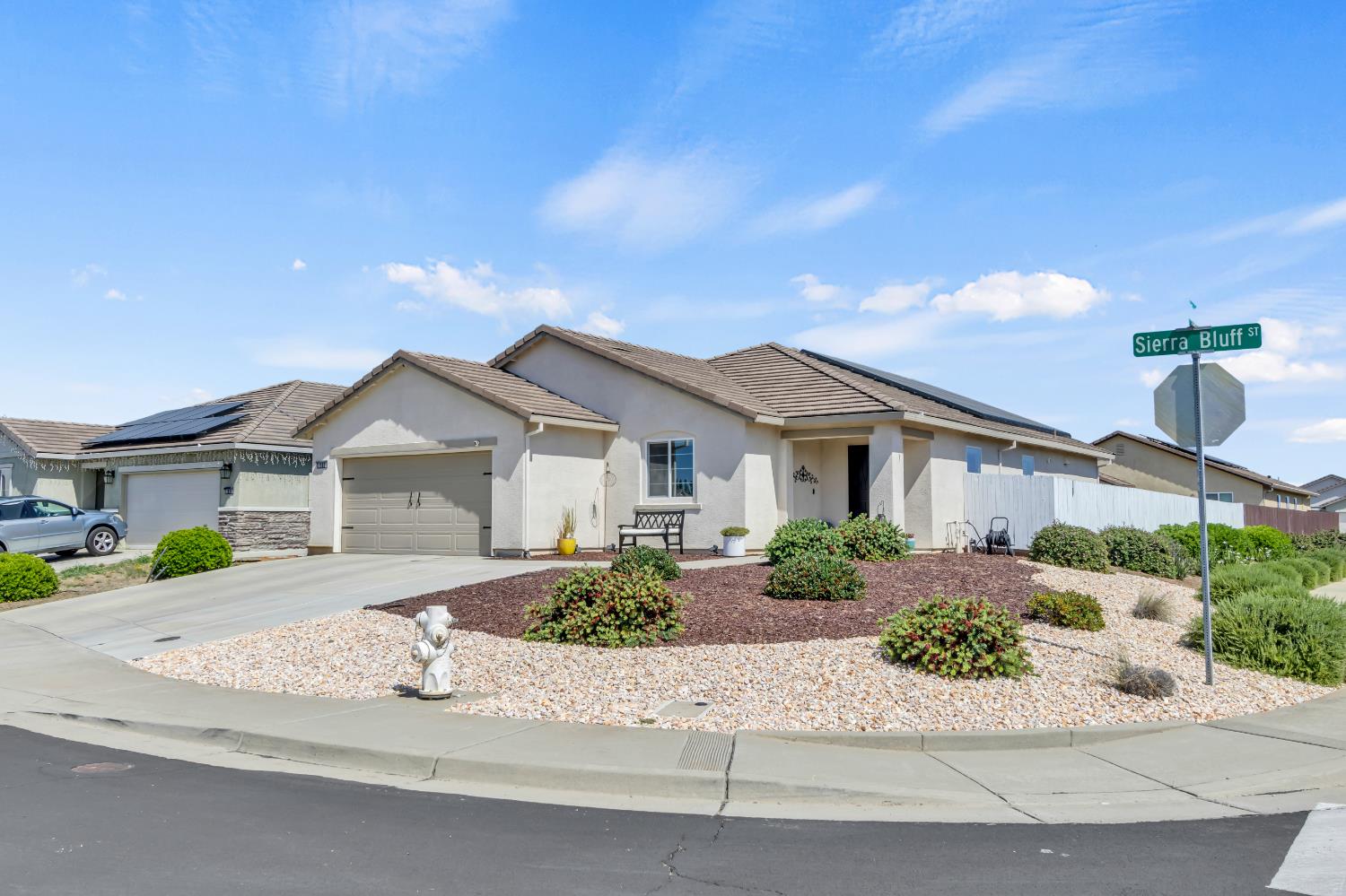 1103 Sierra Bluff Street