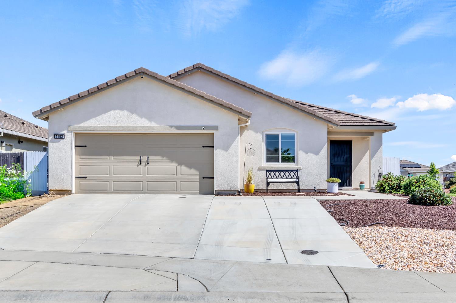 1103 Sierra Bluff Street