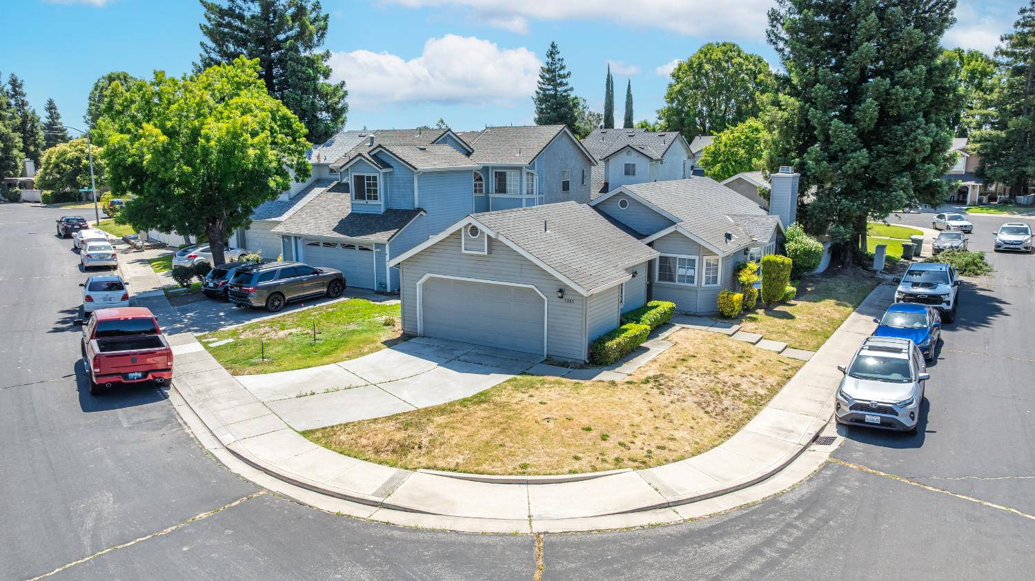 1385 Crestwood Avenue