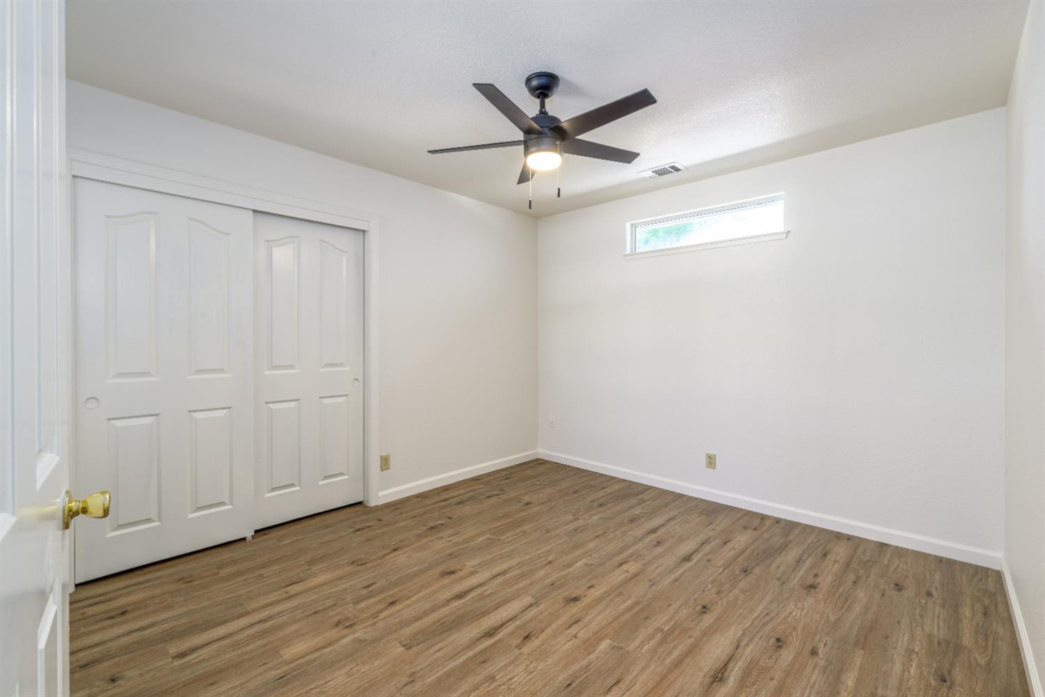 1385 Crestwood Avenue