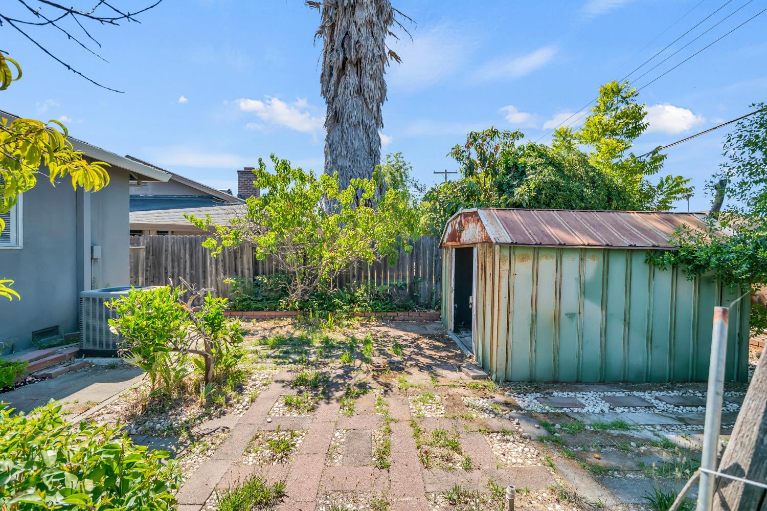 7024 Tamoshanter Way