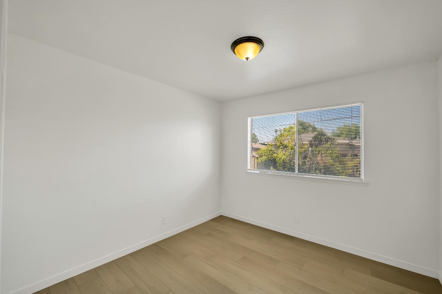 7024 Tamoshanter Way