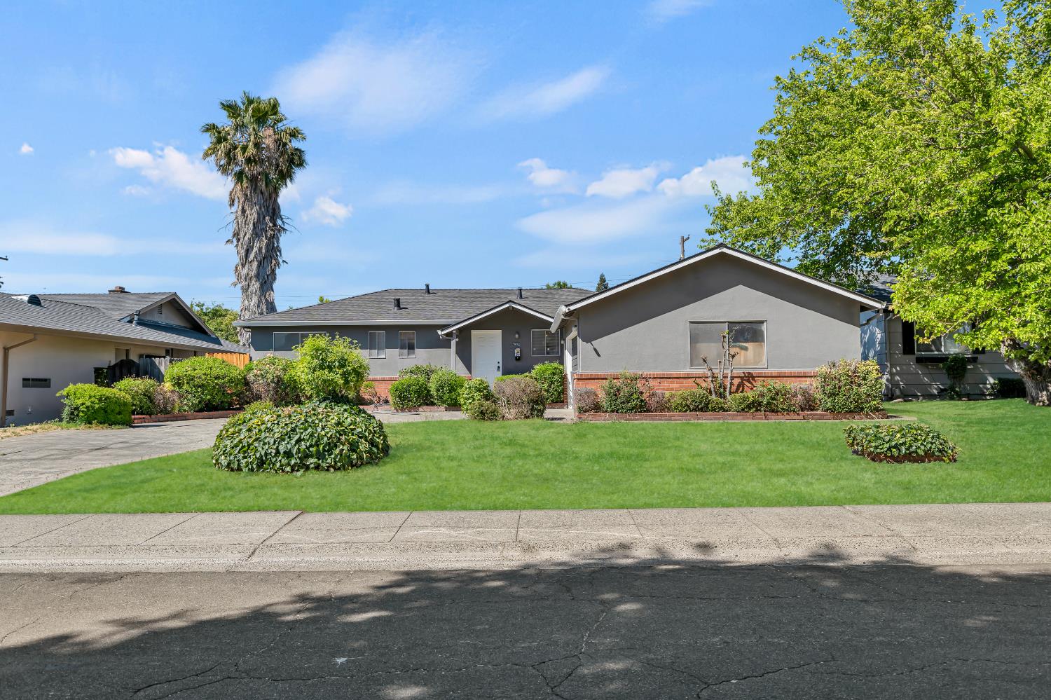 7024 Tamoshanter Way