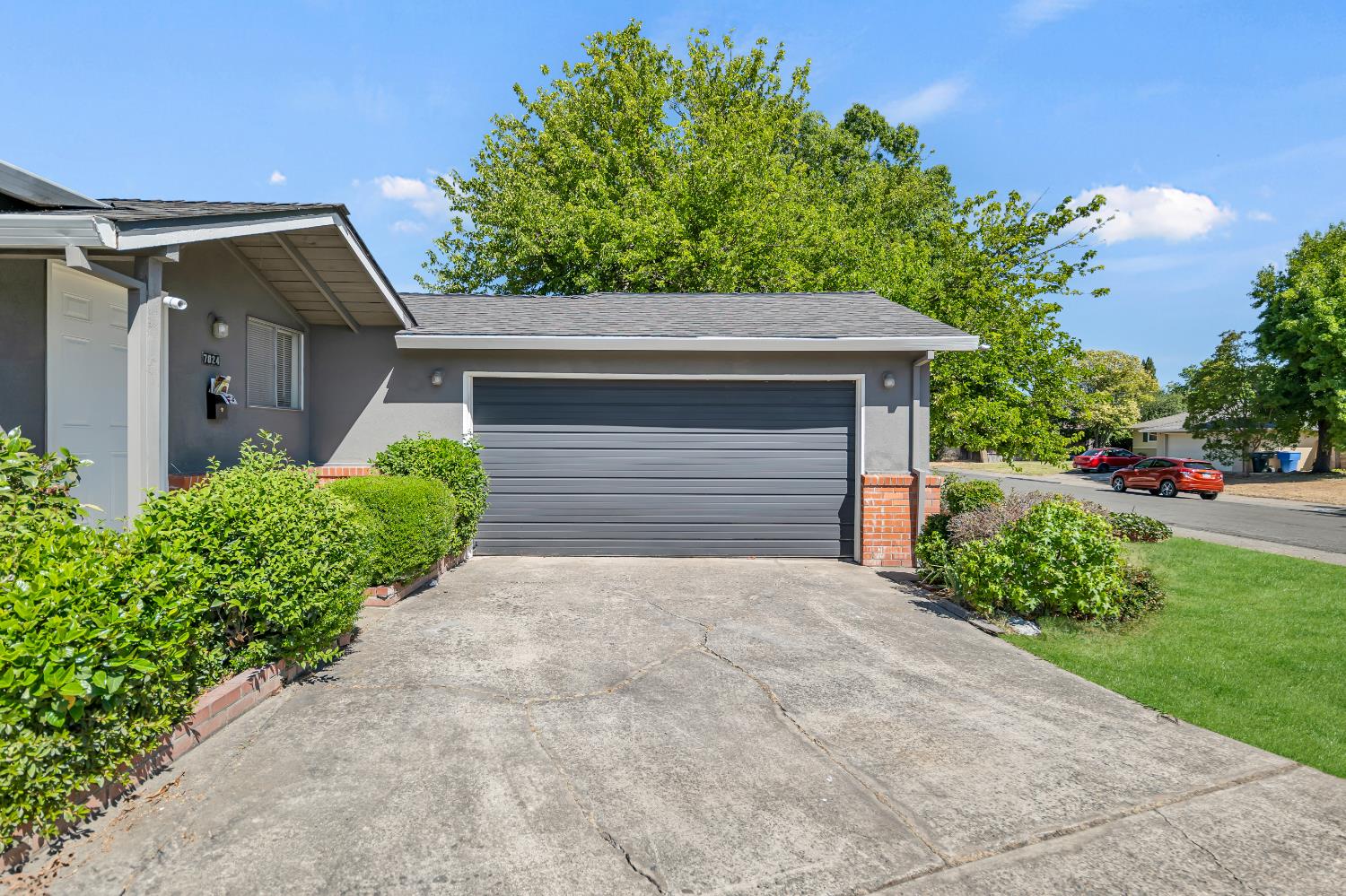 7024 Tamoshanter Way