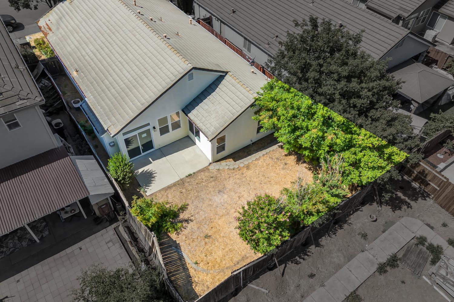 7475 Whitemore Street