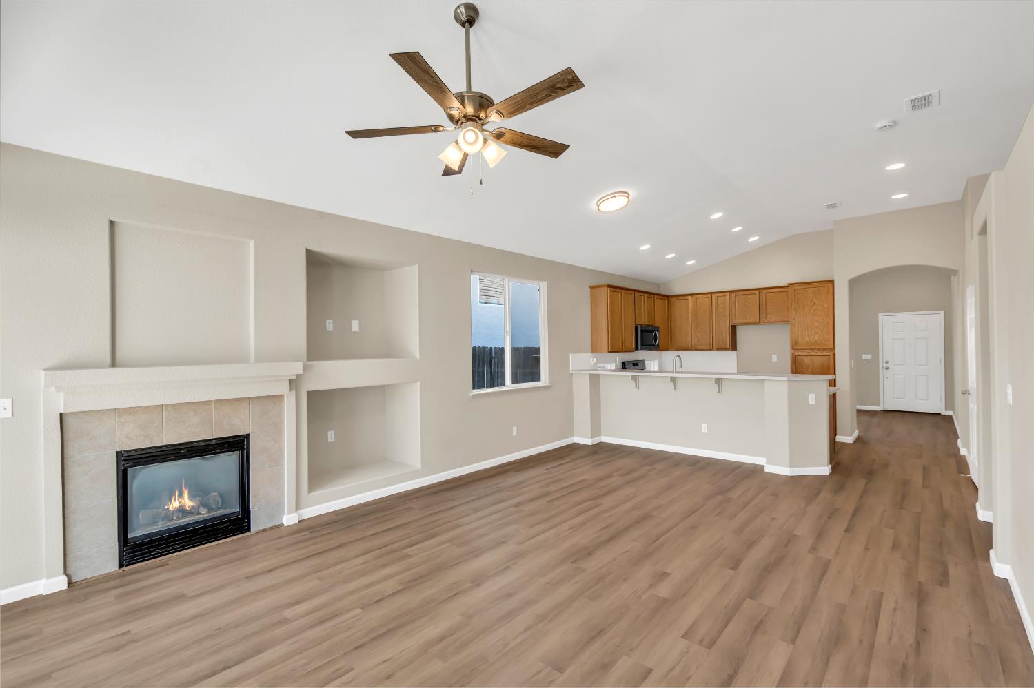 7475 Whitemore Street