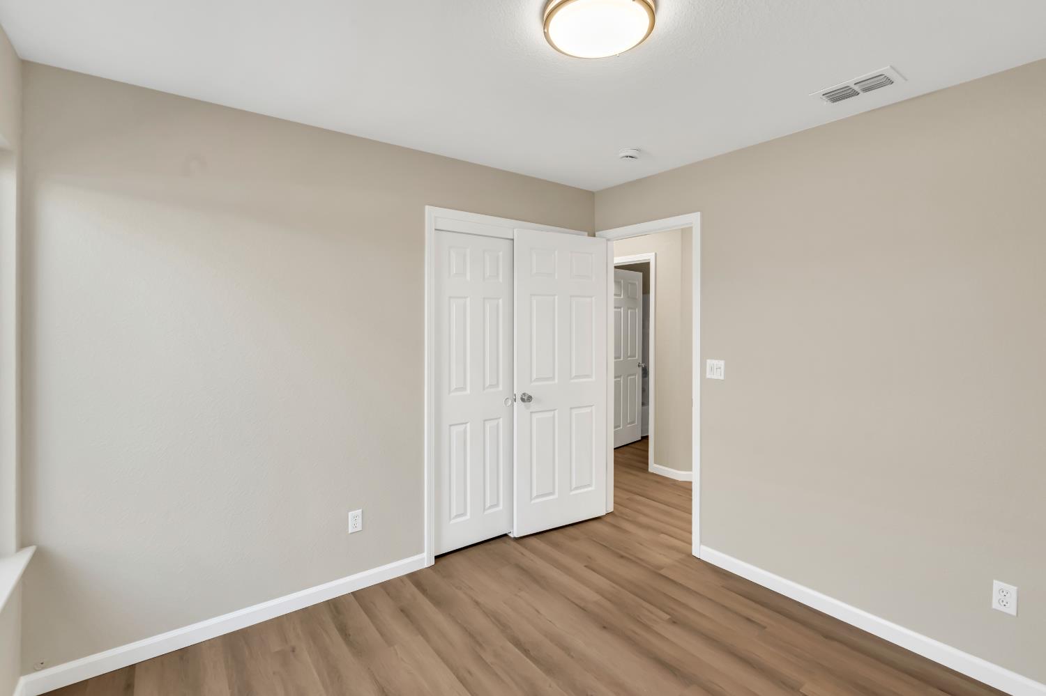 7475 Whitemore Street