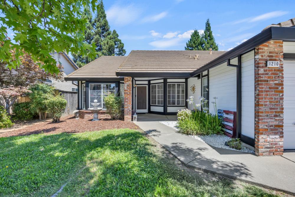 1210 Camino Capistrano