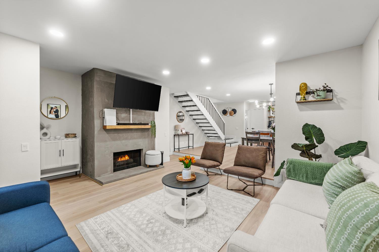 617 Woodside Sierra 3