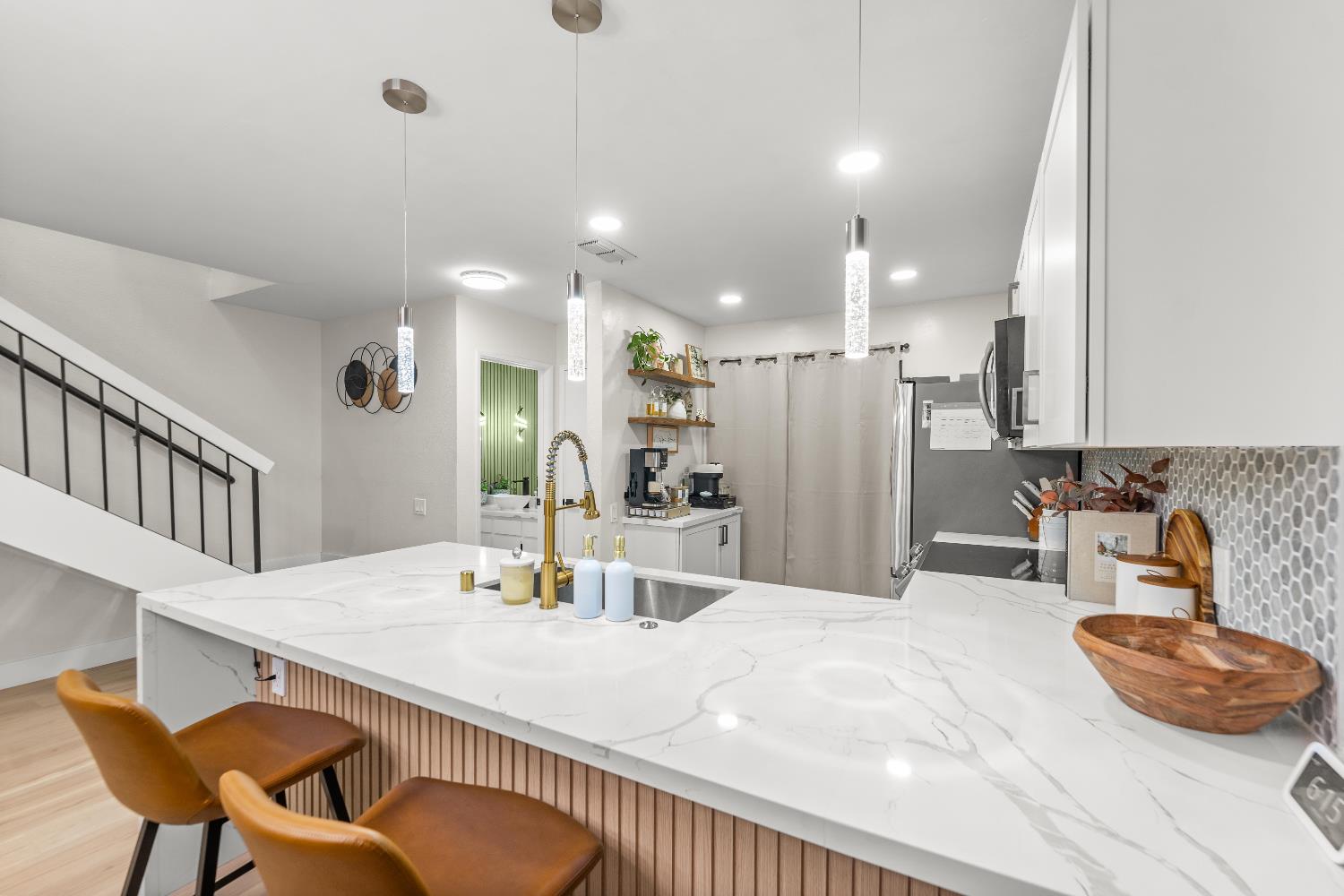 617 Woodside Sierra 3