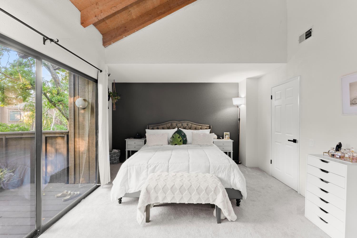 617 Woodside Sierra 3