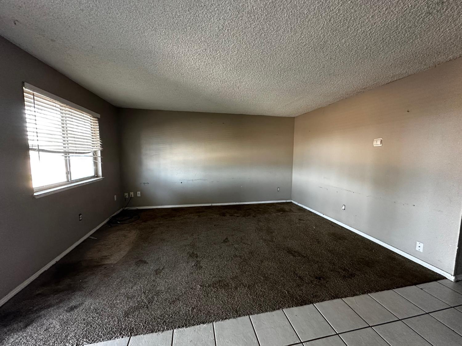 5009 Estates Drive