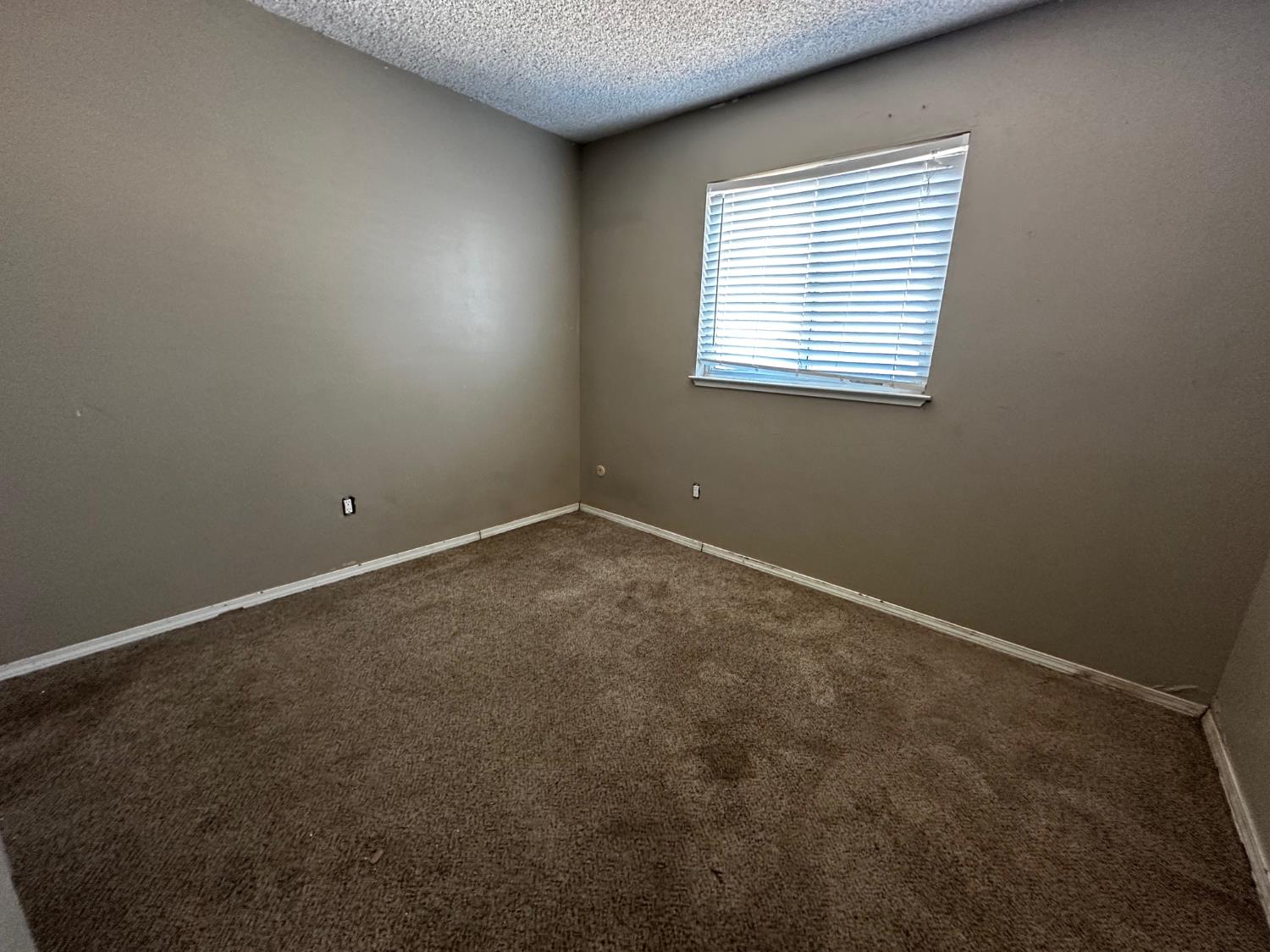 5009 Estates Drive