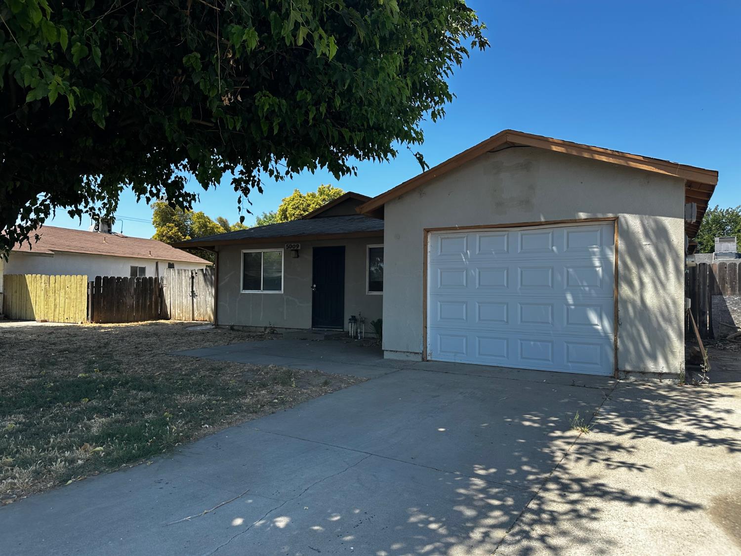 5009 Estates Drive