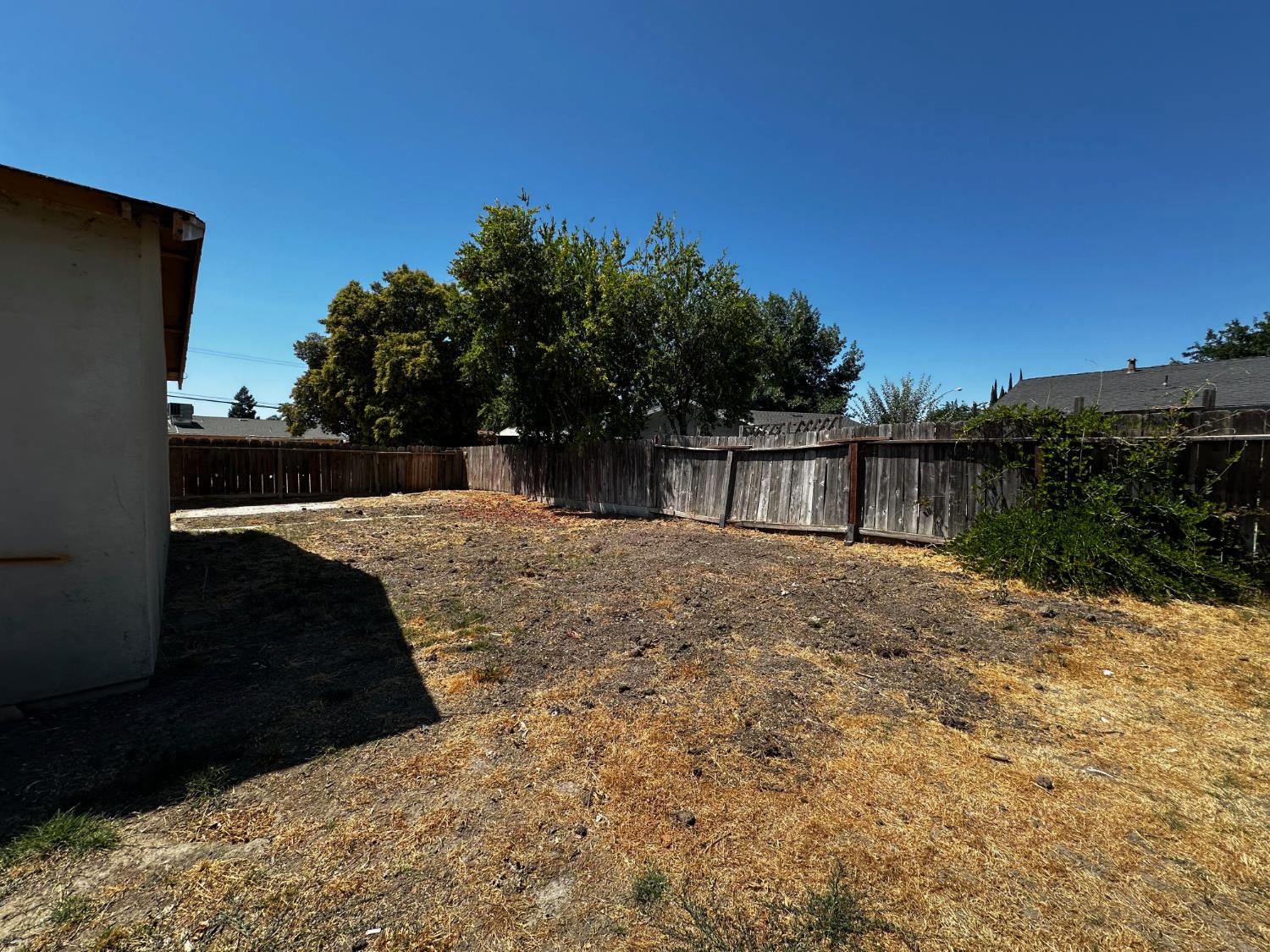 5009 Estates Drive