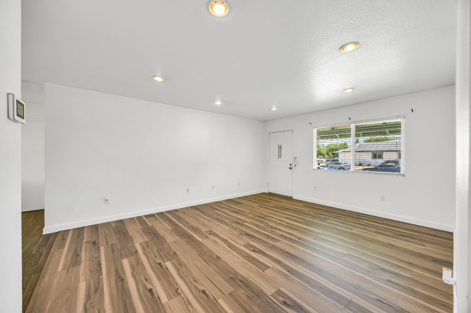 7125 Larchmont Drive