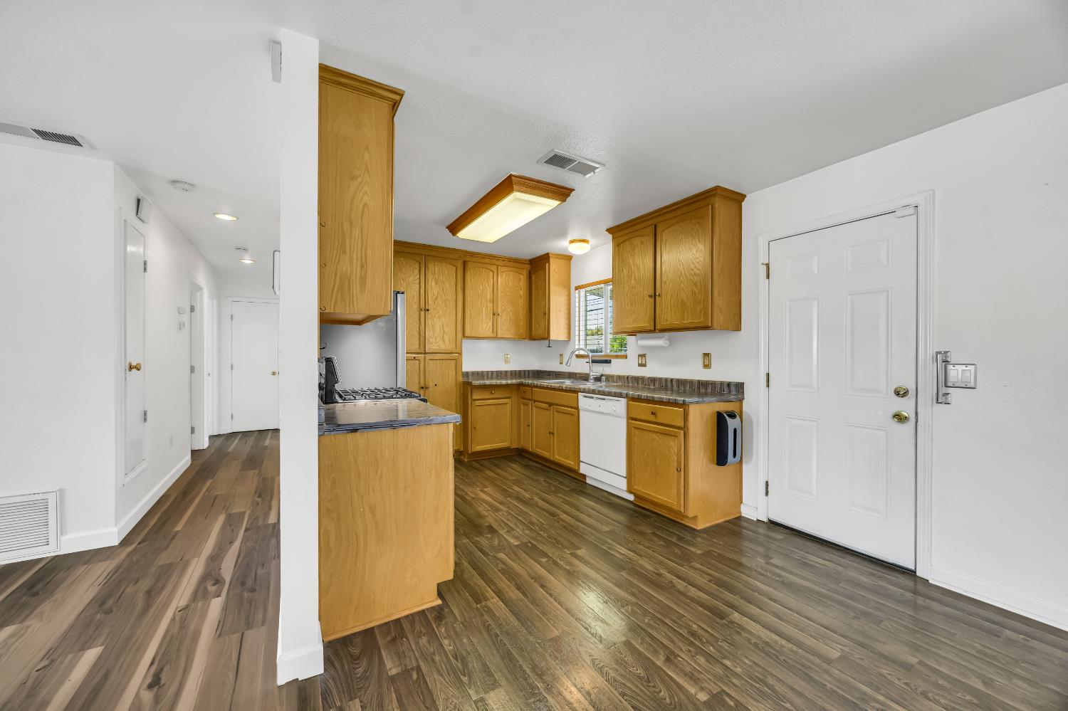 7125 Larchmont Drive