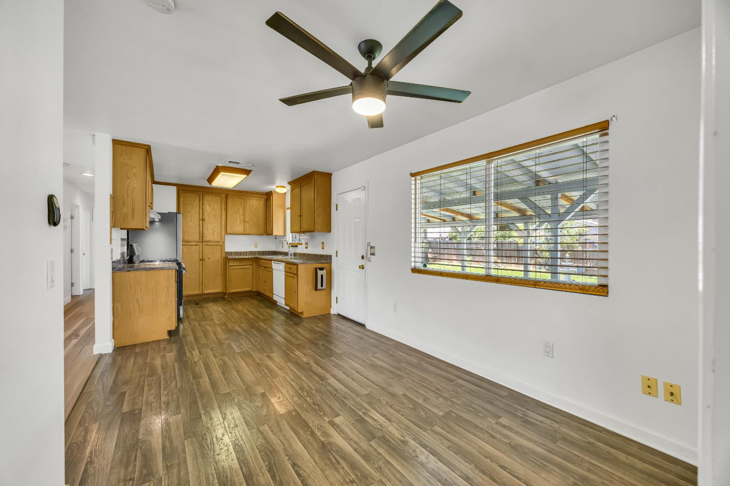 7125 Larchmont Drive