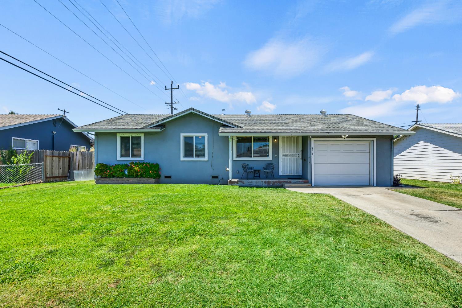 7125 Larchmont Drive