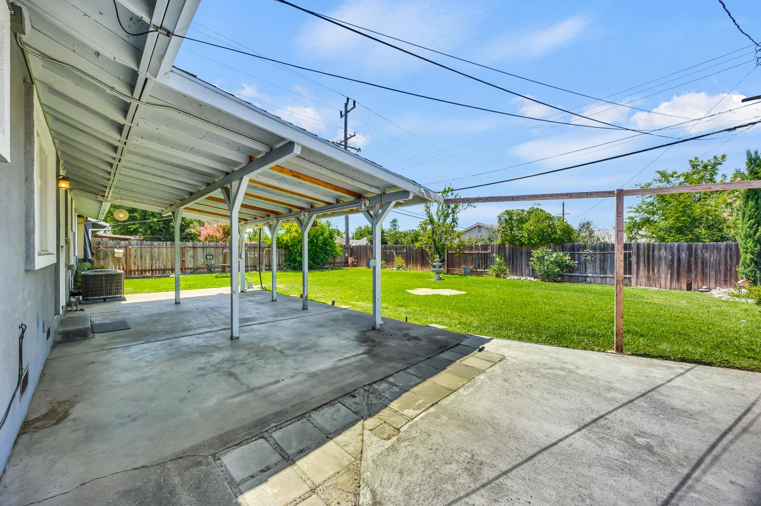 7125 Larchmont Drive