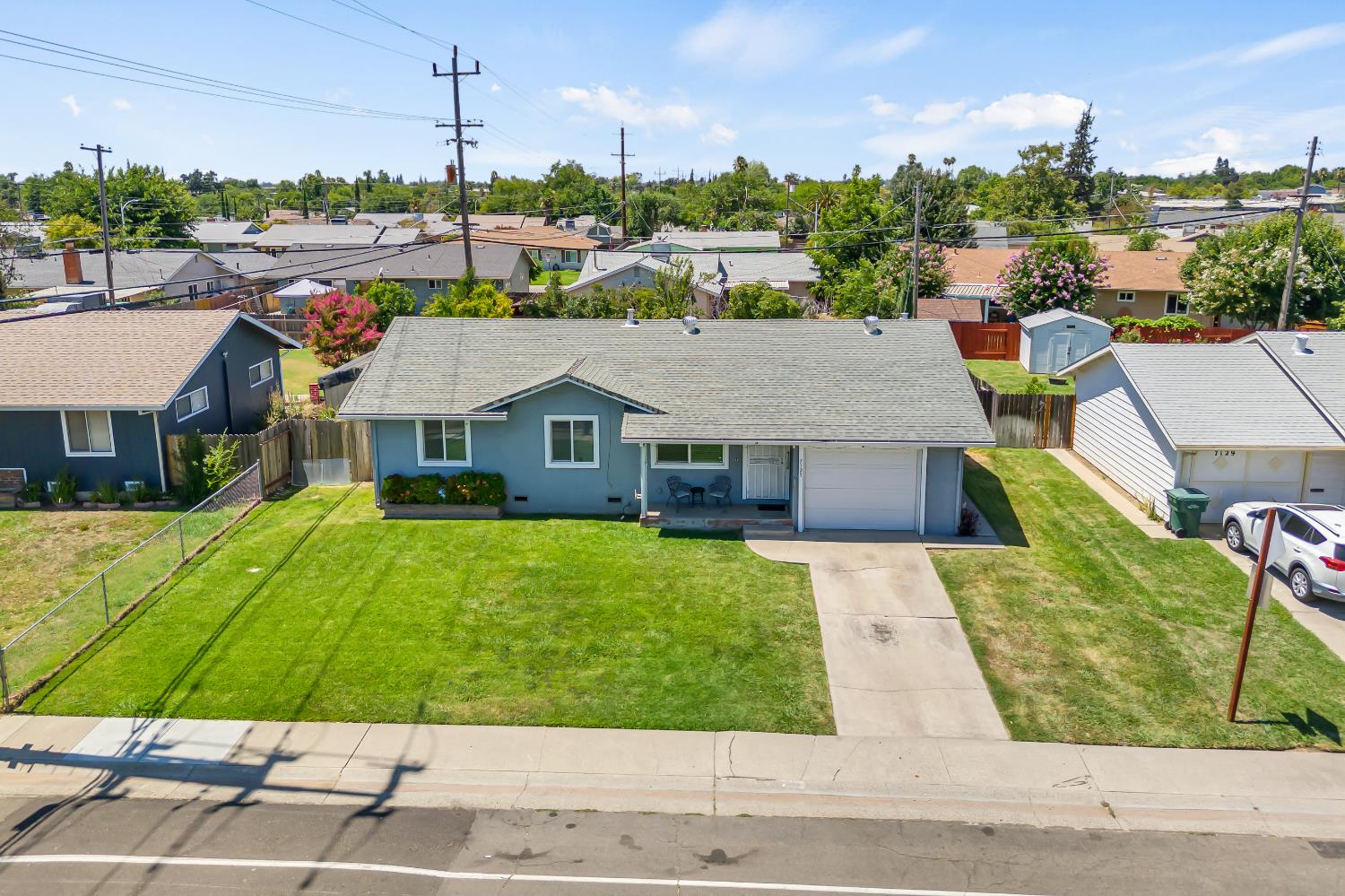 7125 Larchmont Drive